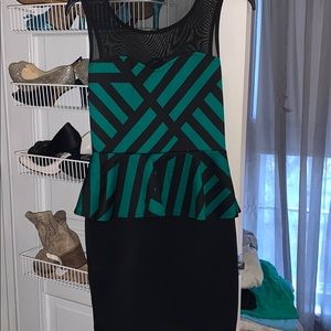 Green and Black peplum dress 💚🖤
